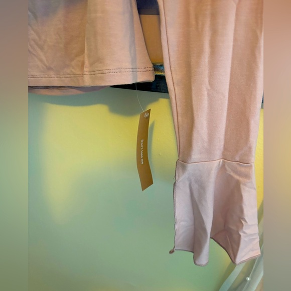 Reformation Lucca Top in Serenade - Picture 5 of 7